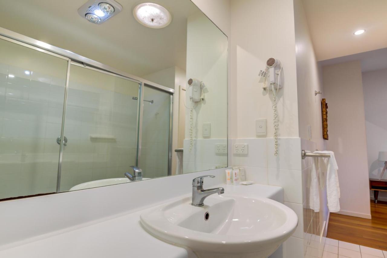 Mobys Beachside Retreat บลูอีส์บีช ภายนอก รูปภาพ