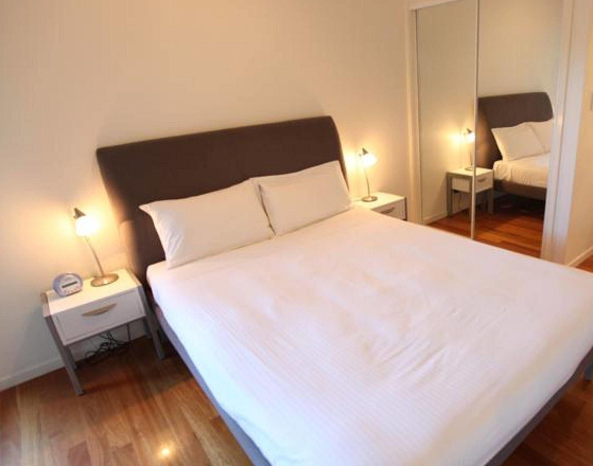 Mobys Beachside Retreat บลูอีส์บีช ภายนอก รูปภาพ