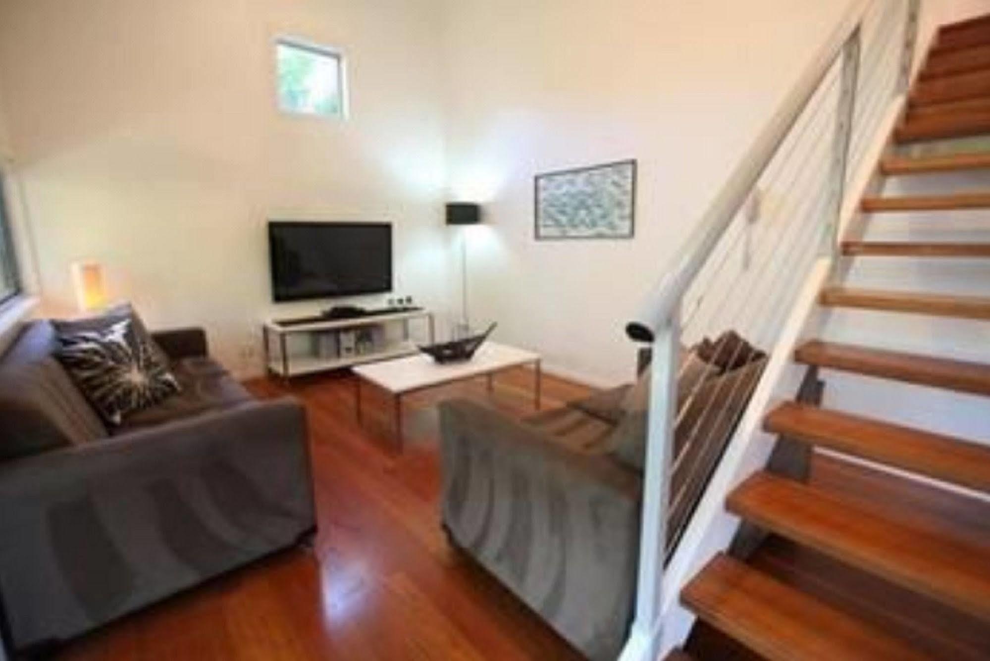 Mobys Beachside Retreat บลูอีส์บีช ภายนอก รูปภาพ